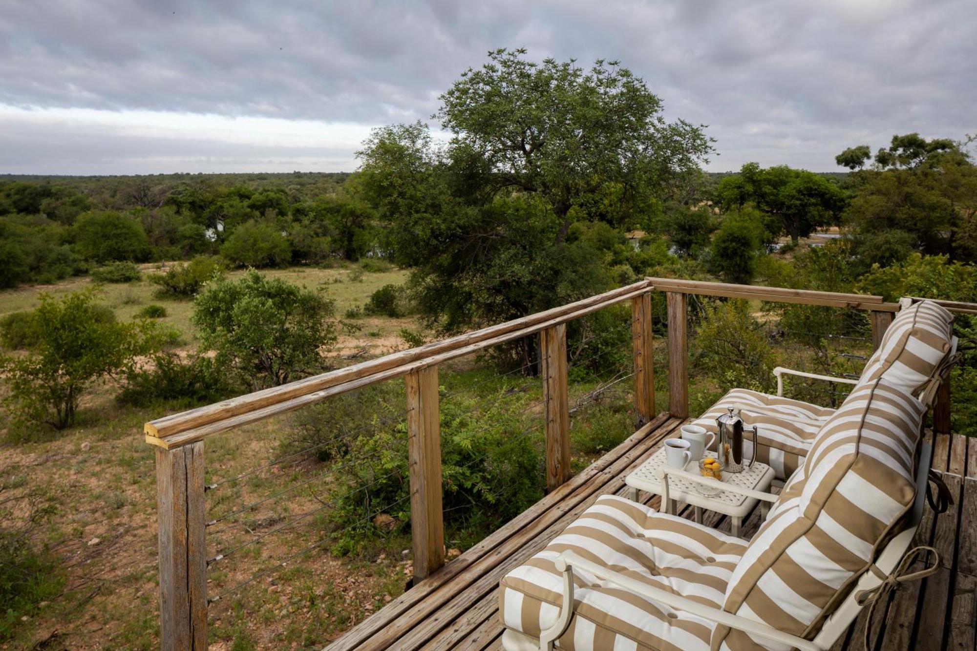 Simbavati Hilltop Lodge Тімбаваті-Ґейм-Резерв Екстер'єр фото